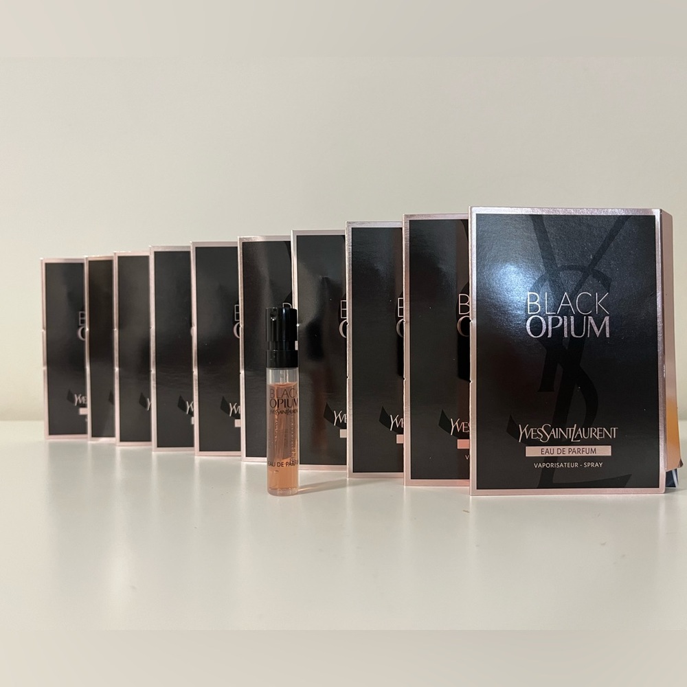 Yves Saint Laurent Black Opium Sample Lot
